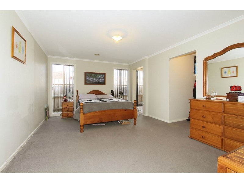 10 Camelia Way, Pakenham VIC 3810