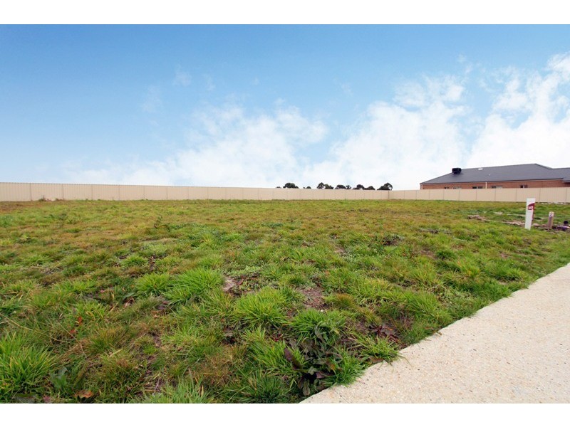 16 Audley Street, Pakenham VIC 3810