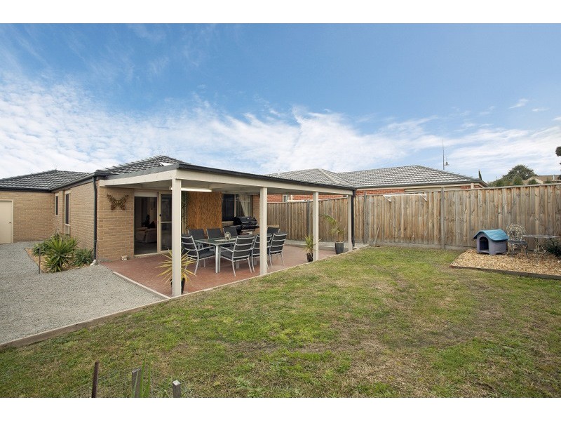 29 Irving Road, Pakenham VIC 3810