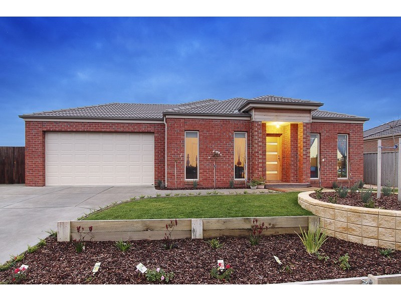 32 Mackellar Street, Pakenham VIC 3810