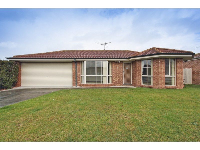 13 Maria Crescent, Pakenham VIC 3810