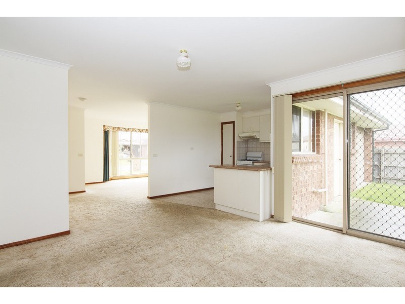 13 Maria Crescent, Pakenham VIC 3810