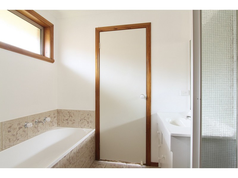 13 Maria Crescent, Pakenham VIC 3810