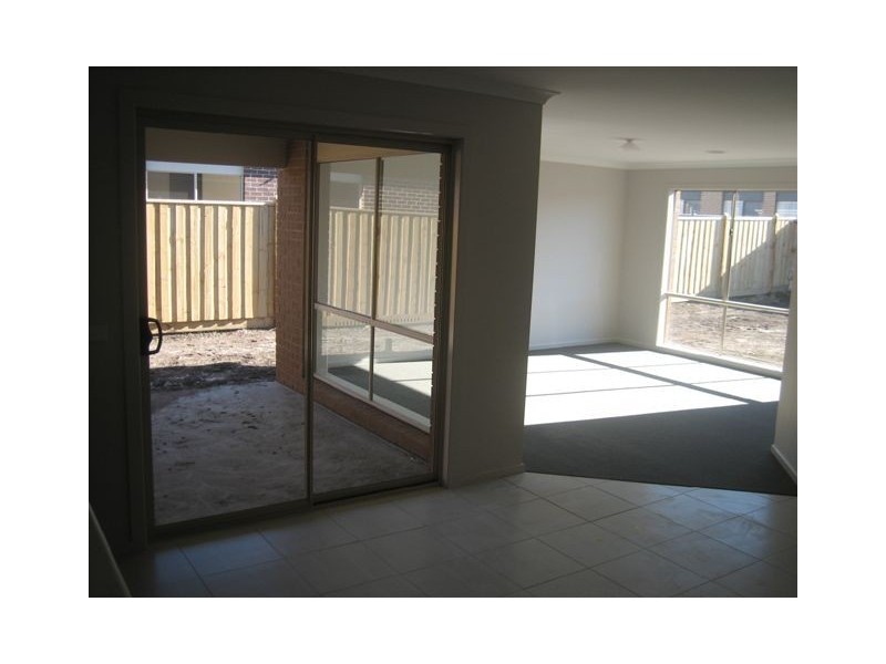 1306 Elwood Avenue, Pakenham VIC 3810