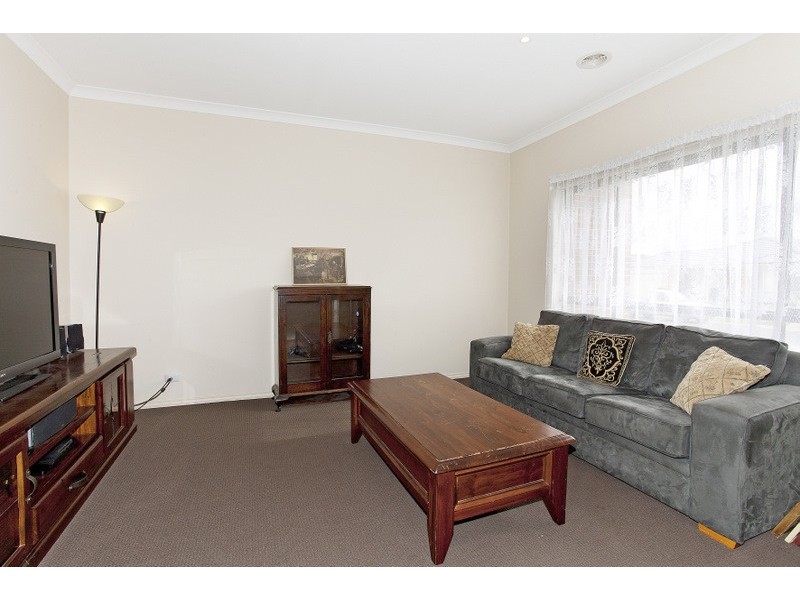 23 Viola Avenue, Pakenham VIC 3810