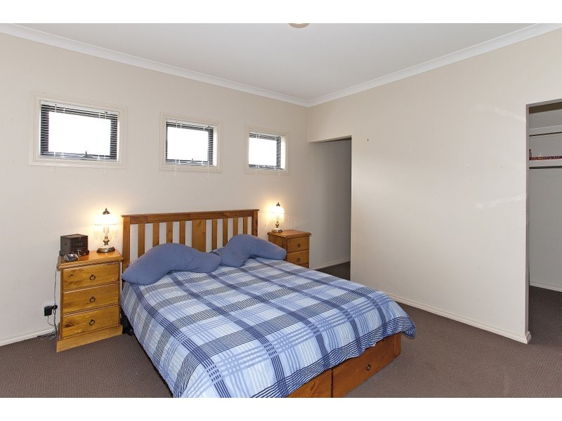 23 Viola Avenue, Pakenham VIC 3810