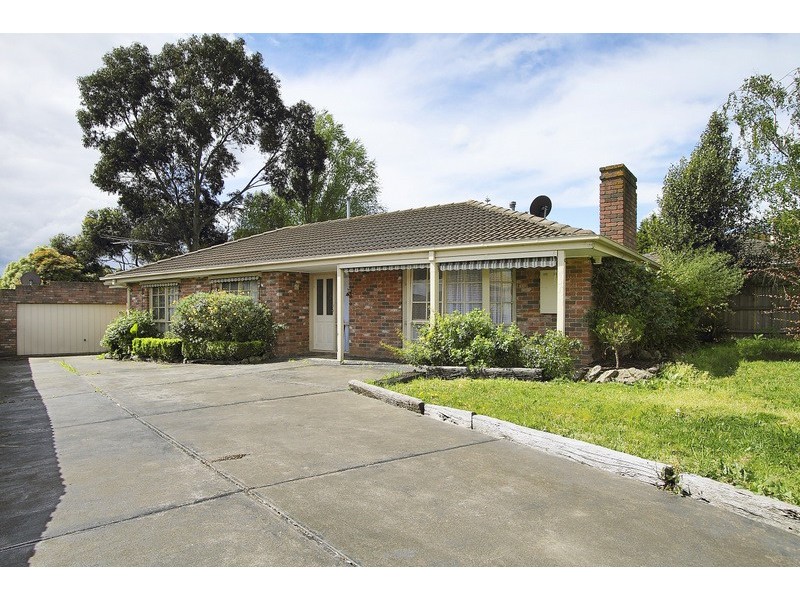 43 Chirnside Road, Berwick VIC 3806