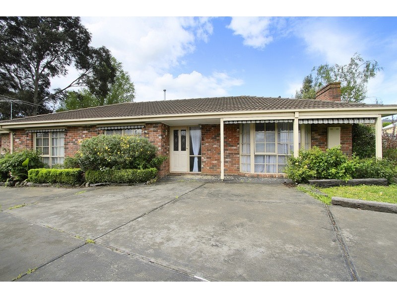 43 Chirnside Road, Berwick VIC 3806