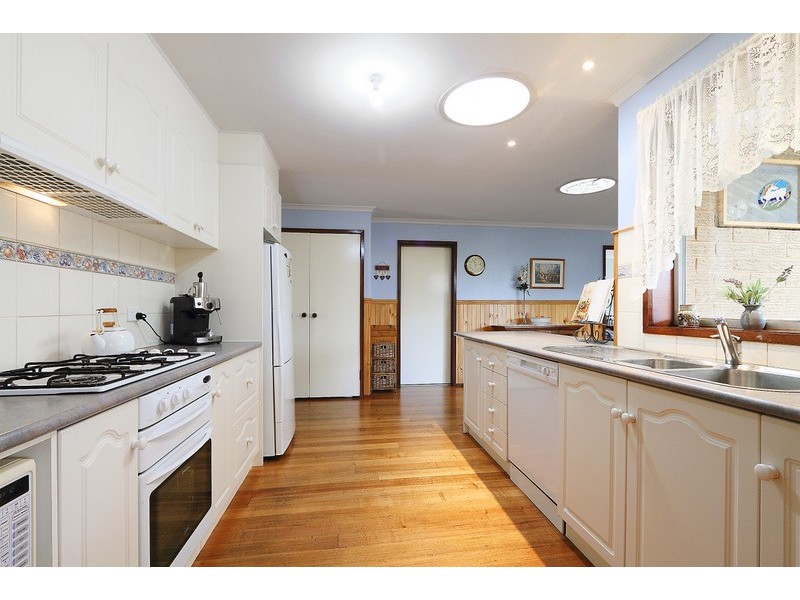 55 Gardenia Street, Pakenham VIC 3810