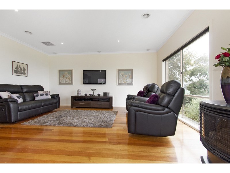 17 Archer Road, Garfield VIC 3814