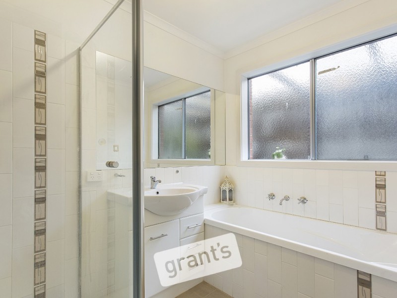 28 Silver Gum Drive, Pakenham VIC 3810