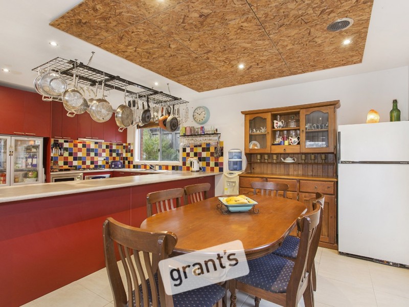 28 Silver Gum Drive, Pakenham VIC 3810