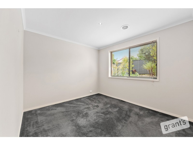 63 Leigh Drive, Pakenham VIC 3810