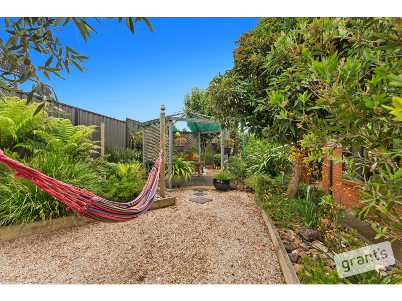 63 Leigh Drive, Pakenham VIC 3810