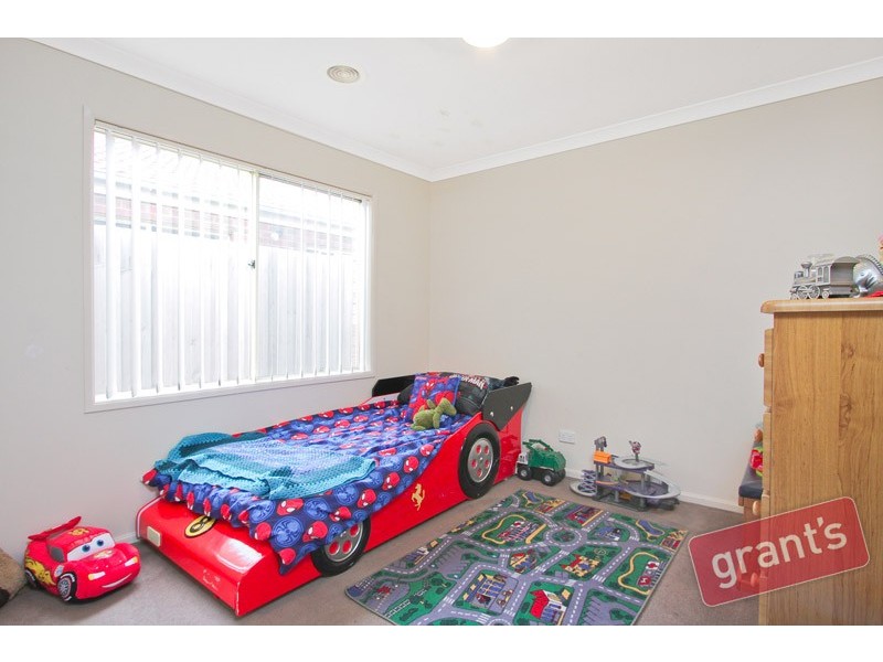 14 Honeyeater Way, Pakenham VIC 3810