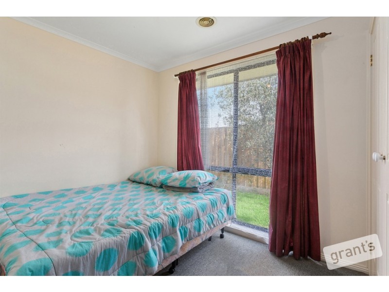 37 Dunbarton Drive, Pakenham VIC 3810