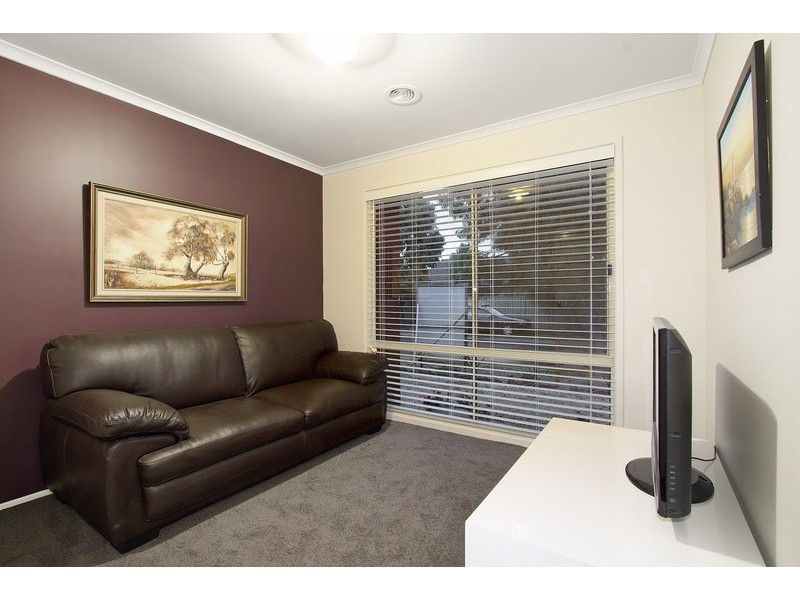 4 Ashwood Grove, Pakenham VIC 3810