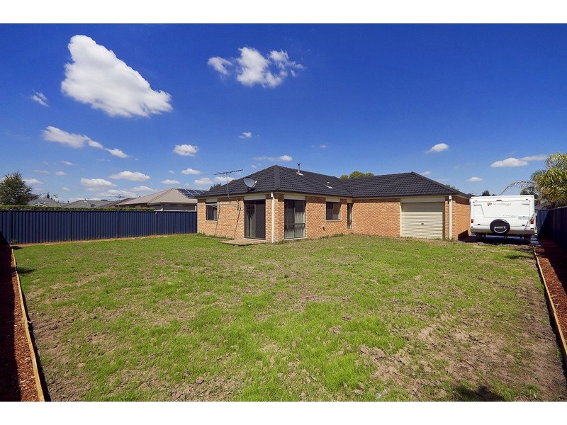 5 Mallee Circuit, Pakenham VIC 3810