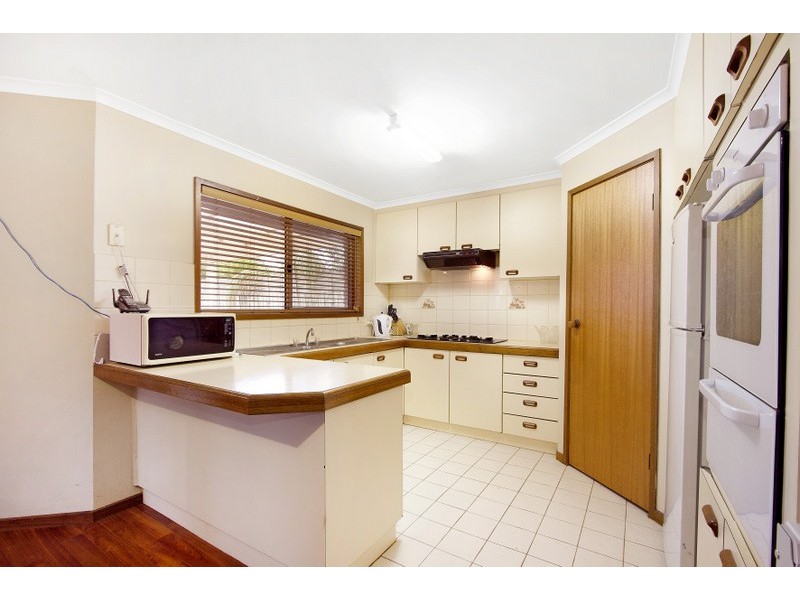 18 Paramount Way, Pakenham VIC 3810