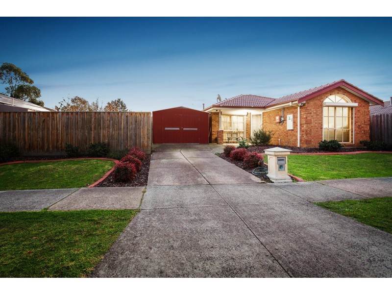 17 Pommel Street, Pakenham VIC 3810