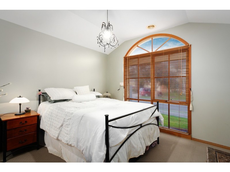 17 Pommel Street, Pakenham VIC 3810