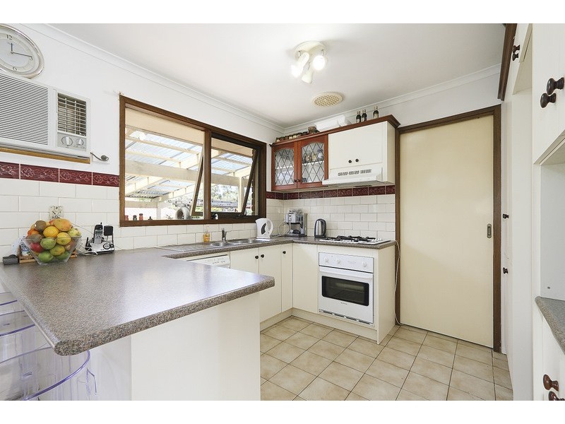 54 Wakenshaw Crescent, Pakenham VIC 3810