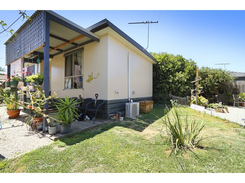 38 Dunbarton Drive, Pakenham VIC 3810