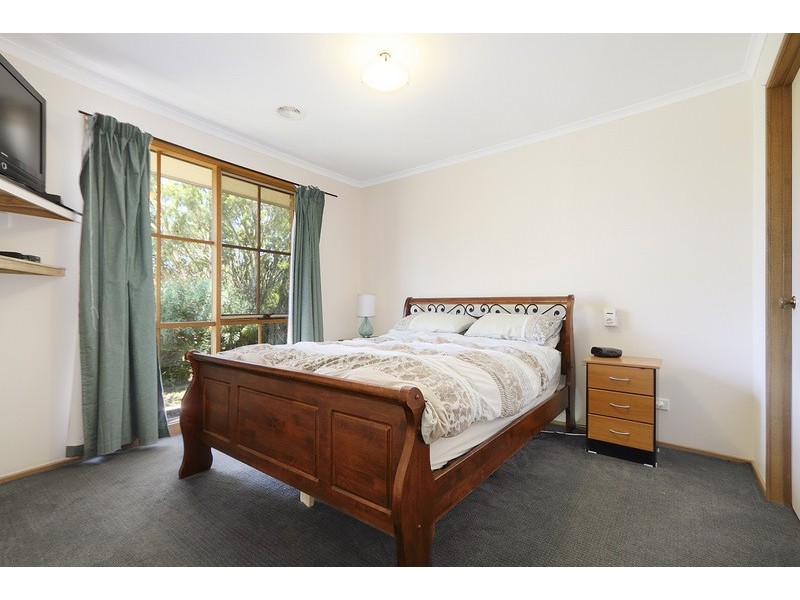 38 Dunbarton Drive, Pakenham VIC 3810