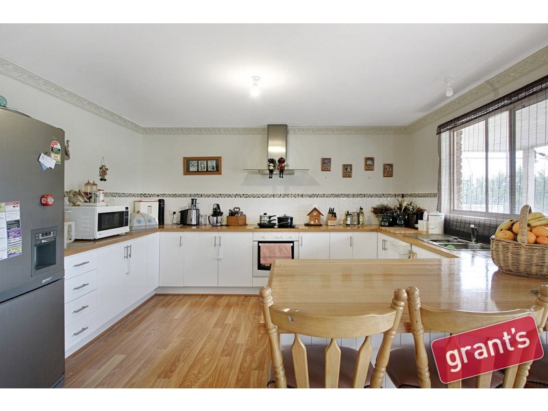 35 Bayard Drive, Pakenham Upper VIC 3810