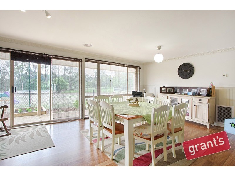 35 Bayard Drive, Pakenham Upper VIC 3810