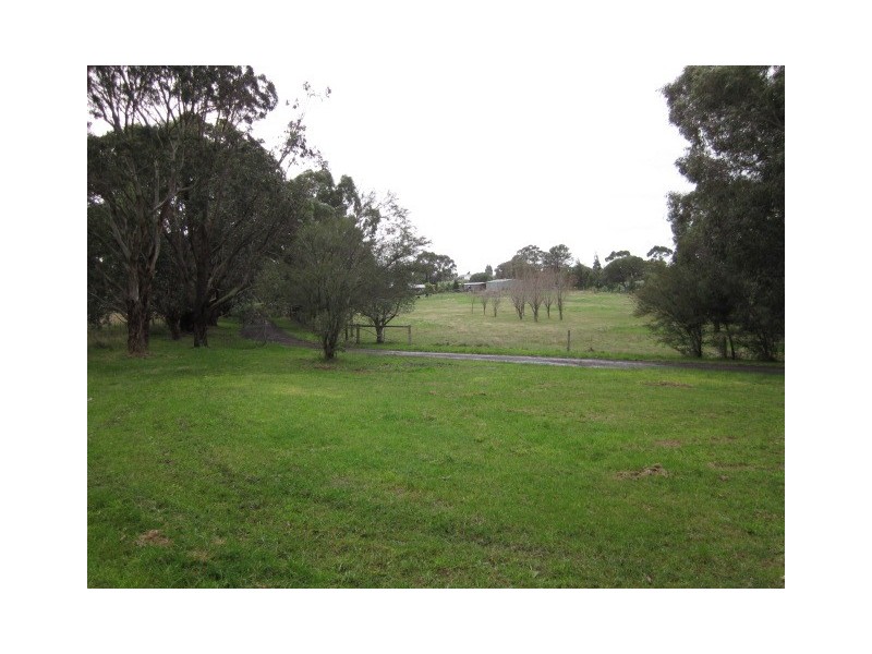 80 Thewlis Road, Pakenham VIC 3810
