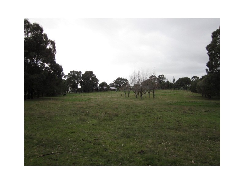 80 Thewlis Road, Pakenham VIC 3810