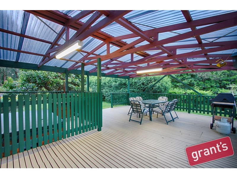 10 Murrawong Road, Maryknoll VIC 3812