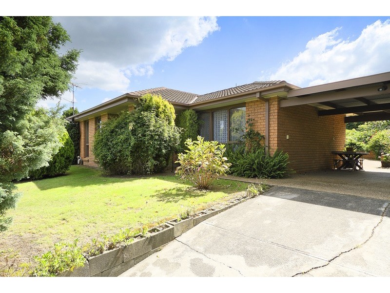 13 Kevis Court, Garfield VIC 3814