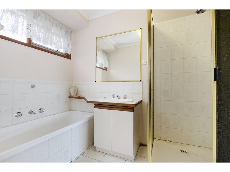 5 Amanda Court, Pakenham VIC 3810