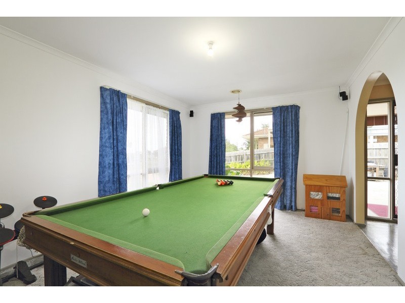 25 Montclaire Court, Pakenham VIC 3810