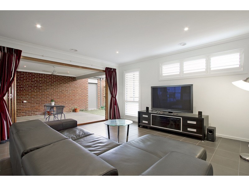 4 Algerd Way, Pakenham VIC 3810