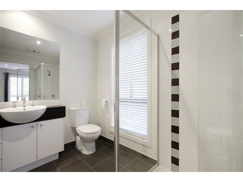 4 Algerd Way, Pakenham VIC 3810