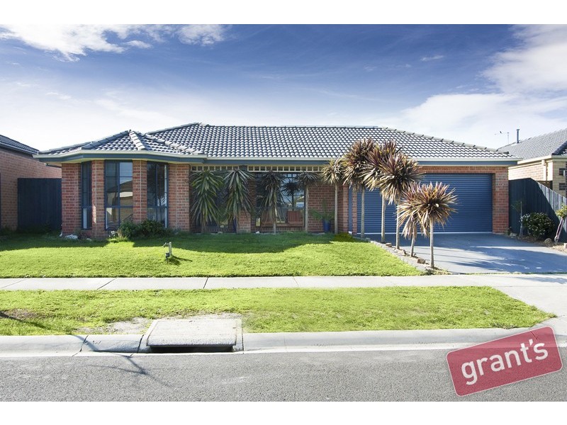 15 Drysdale Street, Pakenham VIC 3810