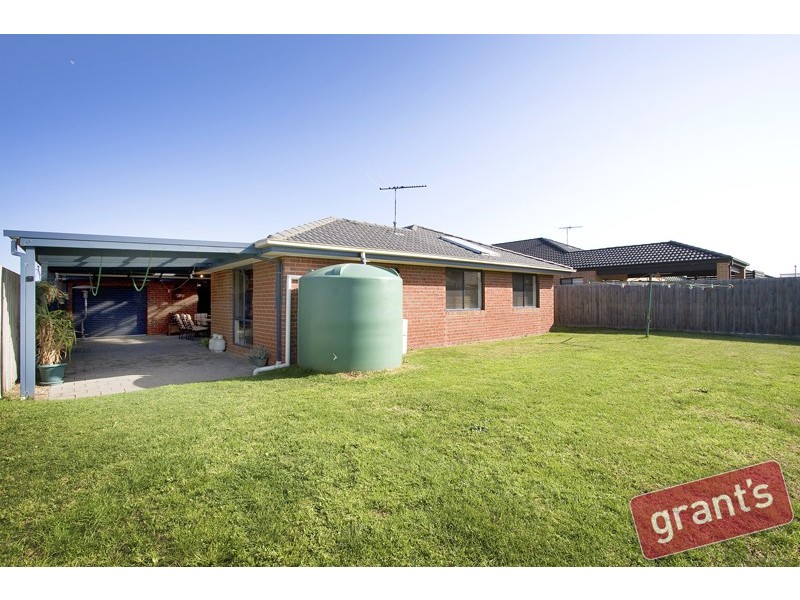 15 Drysdale Street, Pakenham VIC 3810