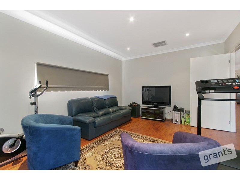 24 Red Gum Circuit, Pakenham VIC 3810