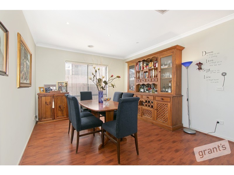 24 Red Gum Circuit, Pakenham VIC 3810