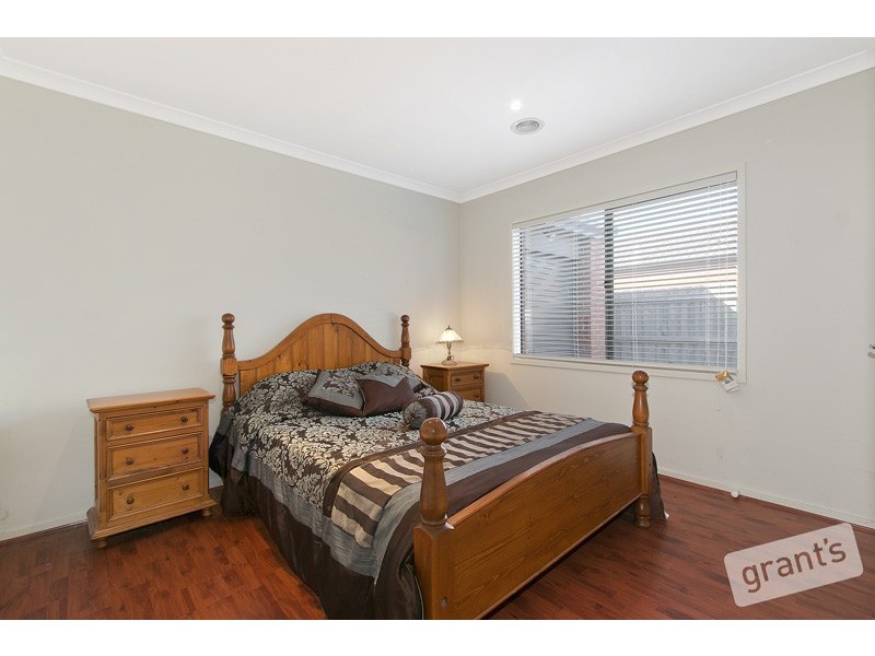 24 Red Gum Circuit, Pakenham VIC 3810