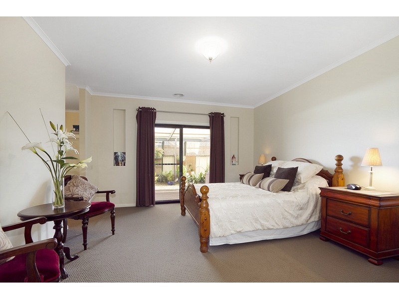 18 Delphinium Road, Pakenham VIC 3810