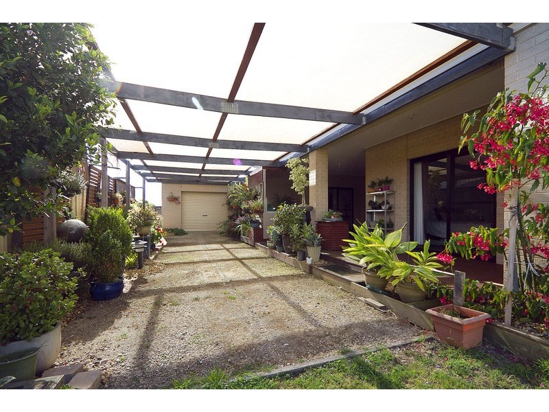 18 Delphinium Road, Pakenham VIC 3810