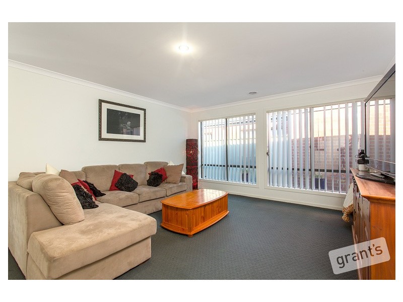 35 Victory Drive, Pakenham VIC 3810