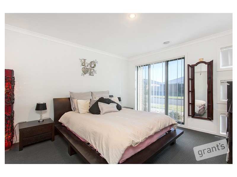 35 Victory Drive, Pakenham VIC 3810