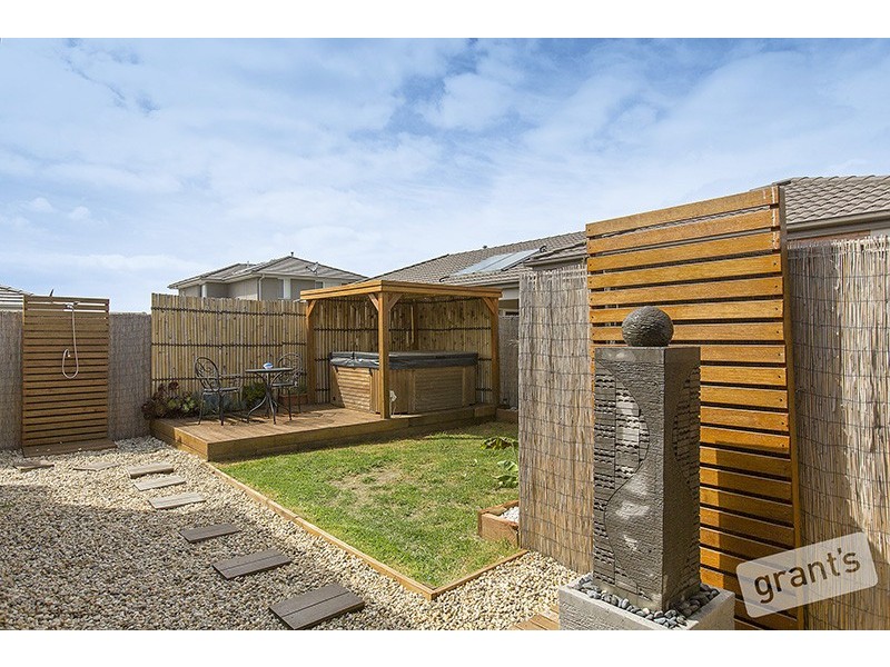 13 Victory Drive, Pakenham VIC 3810