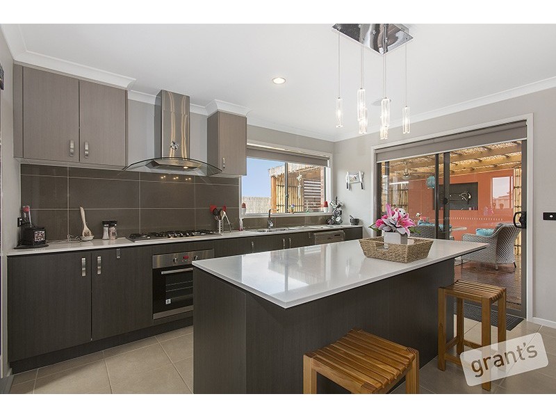 13 Victory Drive, Pakenham VIC 3810