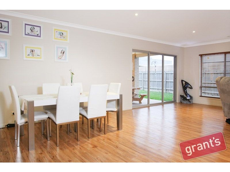 49 Red Gum Circuit, Pakenham VIC 3810